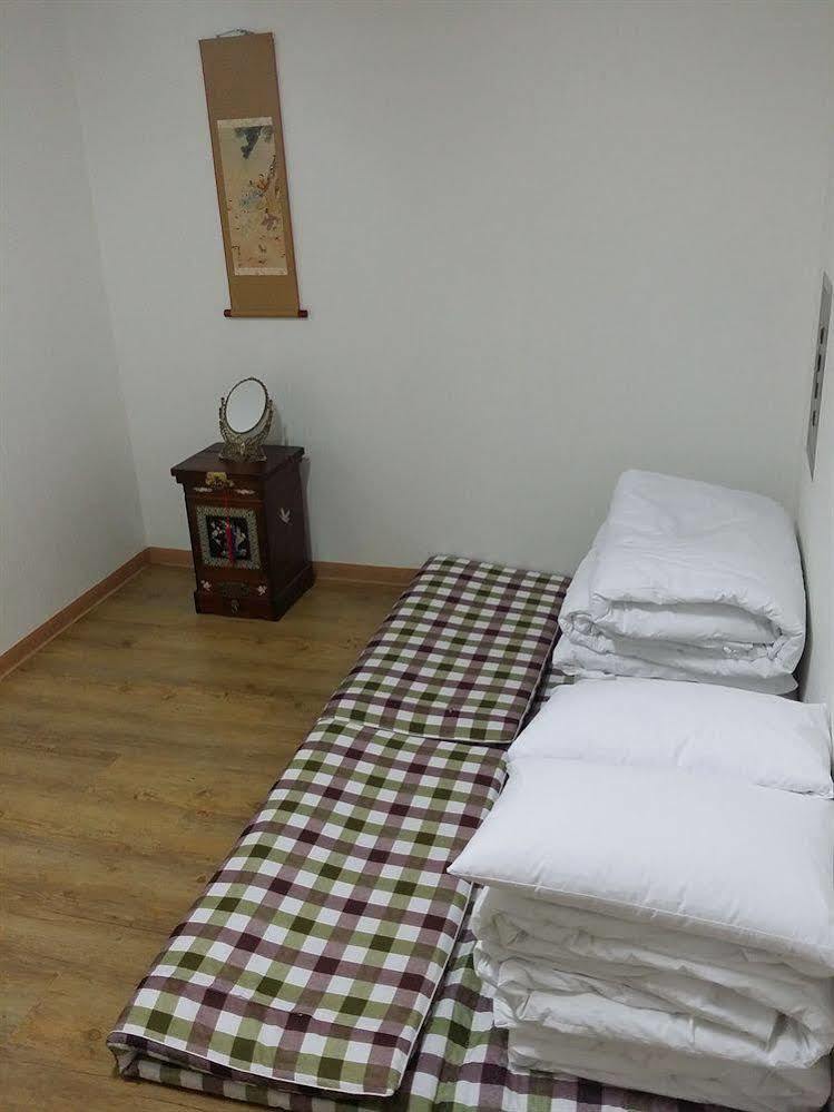 Feliz Guesthouse, Seoul Station Экстерьер фото